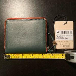 Scotch & Soda zipper wallet. Color: Green and Orange